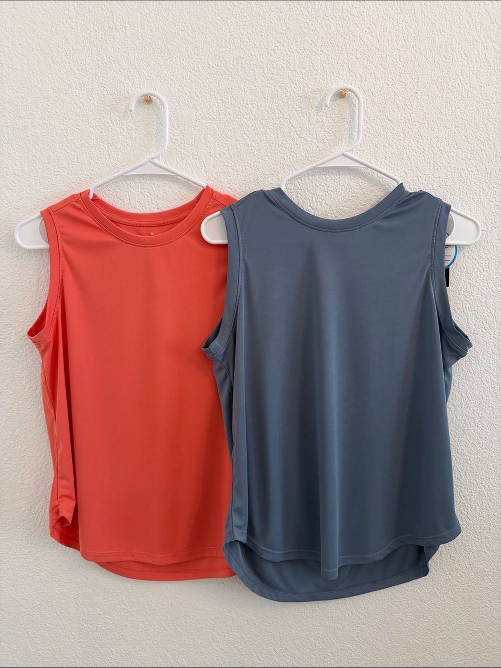 Santiny Women’s Sleeveless Active Tank Tops - Coral and Slate